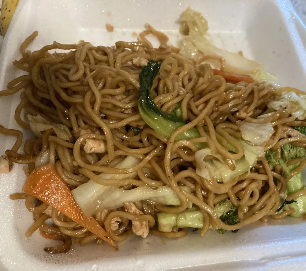 Chow Mein MI Xao